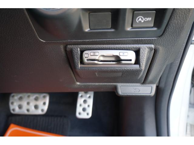 インプレッサスポーツ ２．０ｉ－Ｓアイサイト　４ＷＤ　プッシュスタート　ＥＴＣ　パワーシート　レーンアシスト　クルーズコントロール　ハーフレザーシート　純正ＳＤナビ　フルセグ　Ｂｌｕｅｔｏｏｔｈ接続　バックカメラ　２年保証付（14枚目）