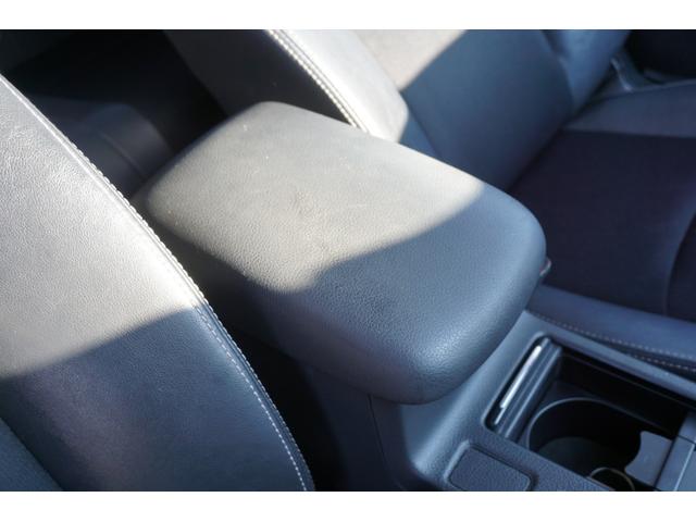 インプレッサスポーツ ２．０ｉ－Ｓアイサイト　４ＷＤ　プッシュスタート　ＥＴＣ　パワーシート　レーンアシスト　クルーズコントロール　ハーフレザーシート　純正ＳＤナビ　フルセグ　Ｂｌｕｅｔｏｏｔｈ接続　バックカメラ　２年保証付（22枚目）