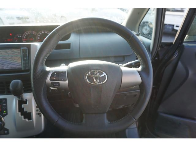 ヴォクシー ＺＳ　煌　４ＷＤ　プッシュスタート　ＥＴＣ　パドルシフト　オートライトＨＩＤヘッドライト　両側電動スライドドア　純正メモリーナビ　フルセグ　Ｂｌｕｅｔｏｏｔｈ接続　バックカメラ　２年保証付（7枚目）