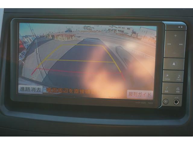 ヴォクシー ＺＳ　煌　４ＷＤ　プッシュスタート　ＥＴＣ　パドルシフト　オートライトＨＩＤヘッドライト　両側電動スライドドア　純正メモリーナビ　フルセグ　Ｂｌｕｅｔｏｏｔｈ接続　バックカメラ　２年保証付（18枚目）