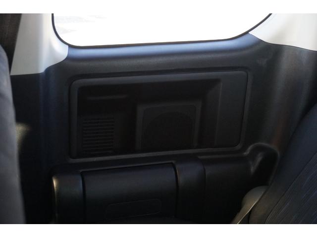 ヴォクシー ＺＳ　煌　４ＷＤ　プッシュスタート　ＥＴＣ　パドルシフト　オートライトＨＩＤヘッドライト　両側電動スライドドア　純正メモリーナビ　フルセグ　Ｂｌｕｅｔｏｏｔｈ接続　バックカメラ　２年保証付（38枚目）