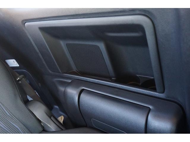 ヴォクシー ＺＳ　煌　４ＷＤ　プッシュスタート　ＥＴＣ　パドルシフト　オートライトＨＩＤヘッドライト　両側電動スライドドア　純正メモリーナビ　フルセグ　Ｂｌｕｅｔｏｏｔｈ接続　バックカメラ　２年保証付（39枚目）