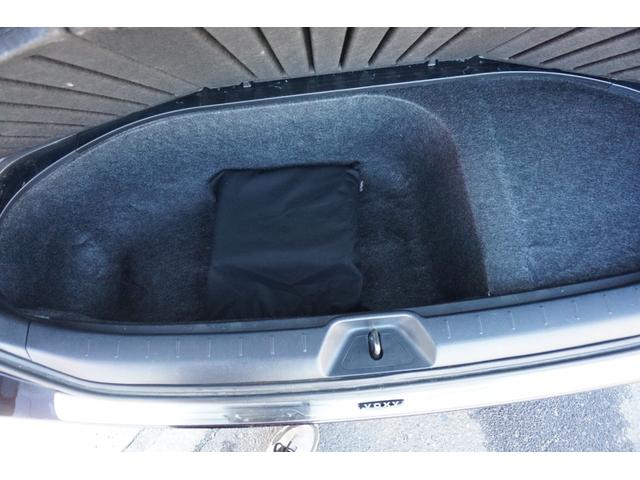 ヴォクシー ＺＳ　煌　４ＷＤ　プッシュスタート　ＥＴＣ　パドルシフト　オートライトＨＩＤヘッドライト　両側電動スライドドア　純正メモリーナビ　フルセグ　Ｂｌｕｅｔｏｏｔｈ接続　バックカメラ　２年保証付（44枚目）