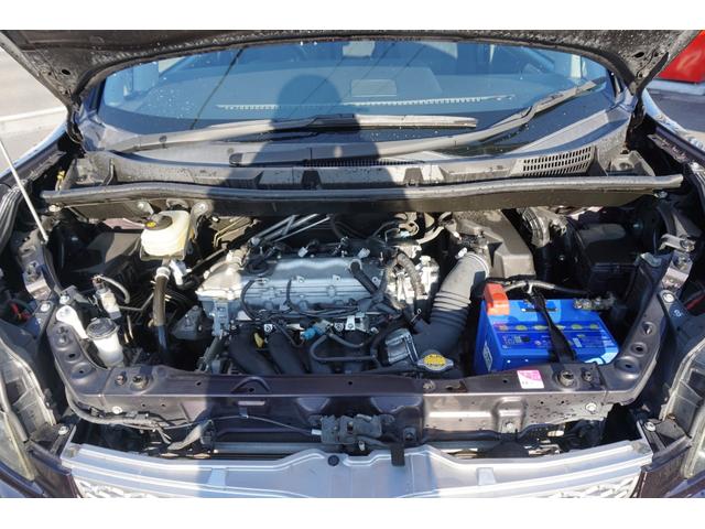 ヴォクシー ＺＳ　煌　４ＷＤ　プッシュスタート　ＥＴＣ　パドルシフト　オートライトＨＩＤヘッドライト　両側電動スライドドア　純正メモリーナビ　フルセグ　Ｂｌｕｅｔｏｏｔｈ接続　バックカメラ　２年保証付（46枚目）