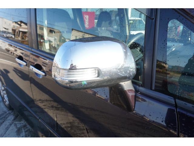 ヴォクシー ＺＳ　煌　４ＷＤ　プッシュスタート　ＥＴＣ　パドルシフト　オートライトＨＩＤヘッドライト　両側電動スライドドア　純正メモリーナビ　フルセグ　Ｂｌｕｅｔｏｏｔｈ接続　バックカメラ　２年保証付（63枚目）