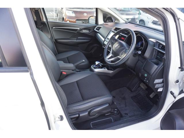 フィットハイブリッド Ｌパッケージ　４ＷＤ　ナビ　フルセグＴＶ　バックモニター　プッツシュスタート　クルーズコントロール　オートライト　ＥＴＣ　電動格納ミラー　ＬＥＤヘッドライト　２年保証付（42枚目）