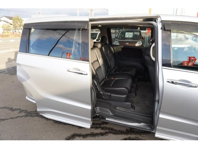 オデッセイ アブソルート　プッシュスタート　スマートキー　インターナビ　フルセグ　Ｂｌｕｅｔｏｏｔｈ接続　ＤＶＤ　バックカメラ　フリップダウンモニター　クルーズコントロール　ハーフレザーシート　両側電動スライドドア　２年保証付（31枚目）