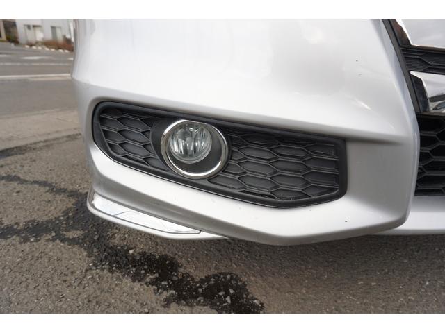 オデッセイ アブソルート　プッシュスタート　スマートキー　インターナビ　フルセグ　Ｂｌｕｅｔｏｏｔｈ接続　ＤＶＤ　バックカメラ　フリップダウンモニター　クルーズコントロール　ハーフレザーシート　両側電動スライドドア　２年保証付（55枚目）