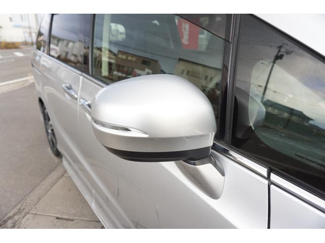 オデッセイ アブソルート　プッシュスタート　スマートキー　インターナビ　フルセグ　Ｂｌｕｅｔｏｏｔｈ接続　ＤＶＤ　バックカメラ　フリップダウンモニター　クルーズコントロール　ハーフレザーシート　両側電動スライドドア　２年保証付（56枚目）