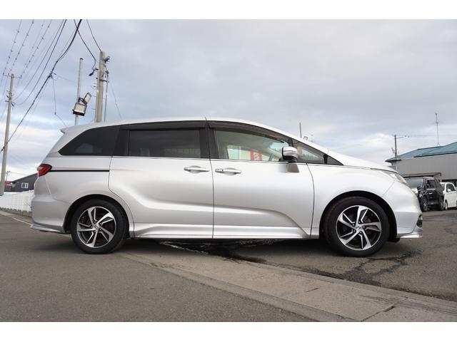 オデッセイ アブソルート　プッシュスタート　スマートキー　インターナビ　フルセグ　Ｂｌｕｅｔｏｏｔｈ接続　ＤＶＤ　バックカメラ　フリップダウンモニター　クルーズコントロール　ハーフレザーシート　両側電動スライドドア　２年保証付（59枚目）