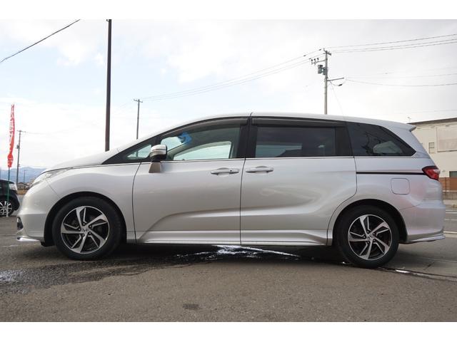 オデッセイ アブソルート　プッシュスタート　スマートキー　インターナビ　フルセグ　Ｂｌｕｅｔｏｏｔｈ接続　ＤＶＤ　バックカメラ　フリップダウンモニター　クルーズコントロール　ハーフレザーシート　両側電動スライドドア　２年保証付（66枚目）