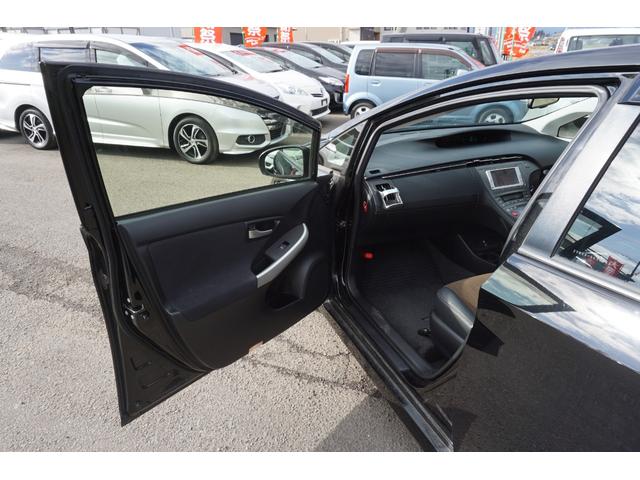 プリウス Ｇ　プッシュスタート　スマートキー　クルーズコントロール　パワーシート　ハーフレザーシート　オートライト　純正メモリーナビ　Ｂｌｕｅｔｏｏｔｈ接続　ワンセグ　バックカメラ　２年保証付（27枚目）