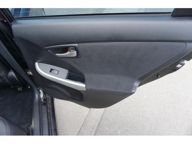 プリウス Ｇ　プッシュスタート　スマートキー　クルーズコントロール　パワーシート　ハーフレザーシート　オートライト　純正メモリーナビ　Ｂｌｕｅｔｏｏｔｈ接続　ワンセグ　バックカメラ　２年保証付（34枚目）