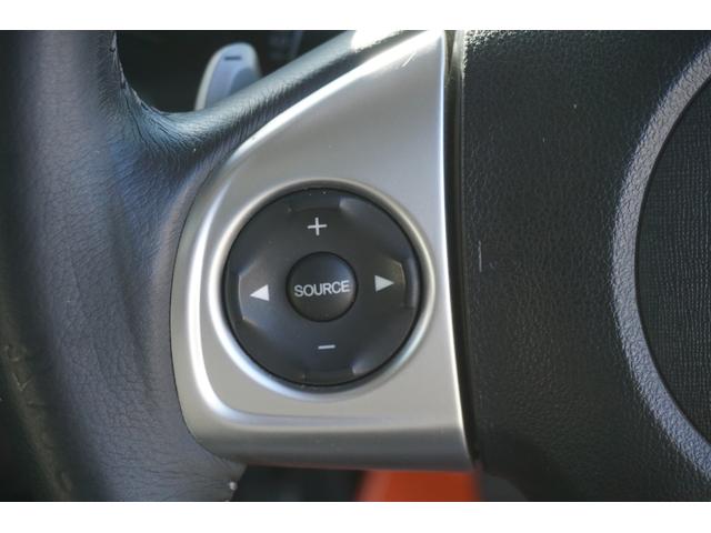 N-BOXカスタム G・ターボLパッケージ プッシュスタート スマートキー ETC クルーズコントロール ハーフレザーシート HIDヘッドライト オートライト 純正メモリーナビ ワンセグ DVD Bluetooth接続 バックカメラ 2年保証付(8枚目)