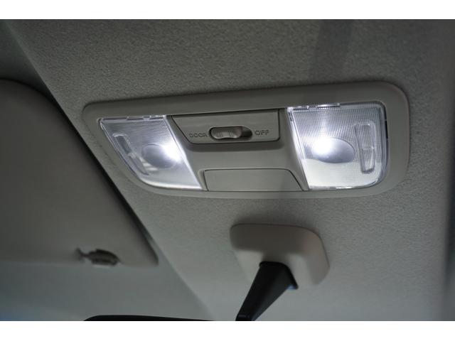 N-BOXカスタム G・ターボLパッケージ プッシュスタート スマートキー ETC クルーズコントロール ハーフレザーシート HIDヘッドライト オートライト 純正メモリーナビ ワンセグ DVD Bluetooth接続 バックカメラ 2年保証付(24枚目)