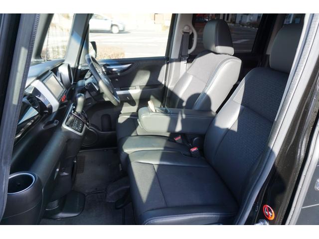 N-BOXカスタム G・ターボLパッケージ プッシュスタート スマートキー ETC クルーズコントロール ハーフレザーシート HIDヘッドライト オートライト 純正メモリーナビ ワンセグ DVD Bluetooth接続 バックカメラ 2年保証付(28枚目)