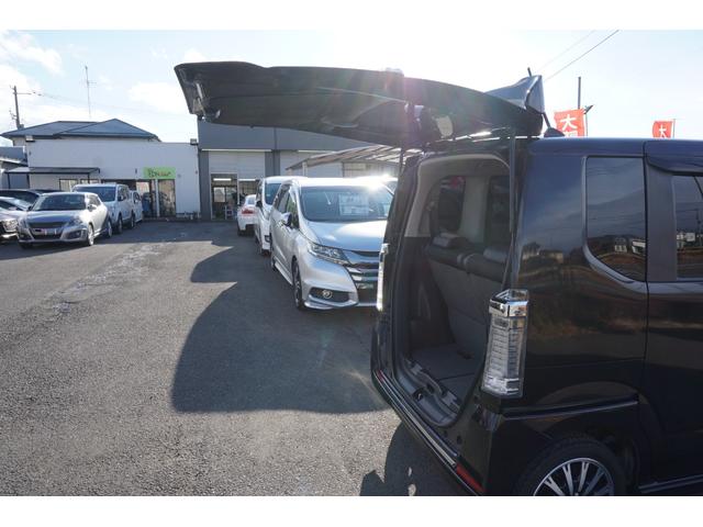 N-BOXカスタム G・ターボLパッケージ プッシュスタート スマートキー ETC クルーズコントロール ハーフレザーシート HIDヘッドライト オートライト 純正メモリーナビ ワンセグ DVD Bluetooth接続 バックカメラ 2年保証付(40枚目)