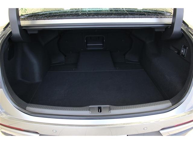 クラウンクロスオーバー Ｇアドバンスド・レザーパッケージ　革シート　４ＷＤ　ミュージックプレイヤー接続可　バックカメラ　衝突被害軽減システム　ＥＴＣ　ＬＥＤヘッドランプ　ワンオーナー（26枚目）