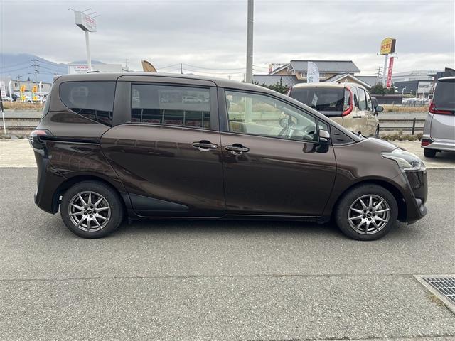 シエンタ Ｇ　メモリーナビ　バックカメラ　両側電動スライド　ワンセグ　ＬＥＤヘッドランプ　アルミホイール　スマートキー　ＥＴＣ　盗難防止装置　キーレス　横滑り防止機能　乗車定員７人（9枚目）