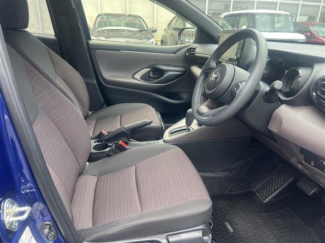 前席運転席側　無駄のないデザインです♪