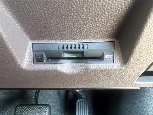 ヤリス ハイブリッドＧ　４ＷＤ　寒冷地　衝突被害軽減システム　メモリーナビ　バックカメラ　ＬＥＤヘッドランプ　スマートキー　オートクルーズコントロール　ＥＴＣ　盗難防止装置　キーレス　横滑り防止機能　ハイブリッド（28枚目）