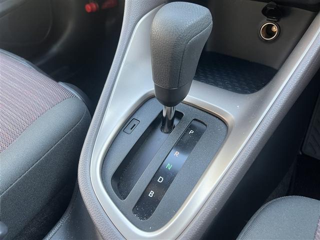 ヤリス ハイブリッドＧ　４ＷＤ　寒冷地　衝突被害軽減システム　メモリーナビ　バックカメラ　ＬＥＤヘッドランプ　スマートキー　オートクルーズコントロール　ＥＴＣ　盗難防止装置　キーレス　横滑り防止機能　ハイブリッド（34枚目）