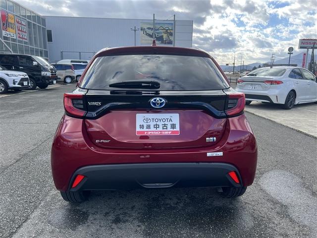 ヤリス ハイブリッドＧ　４ＷＤ　寒冷地　衝突被害軽減システム　バックカメラ　ＬＥＤヘッドランプ　スマートキー　オートクルーズコントロール　ＥＴＣ　盗難防止装置　キーレス　横滑り防止機能　ハイブリッド（6枚目）