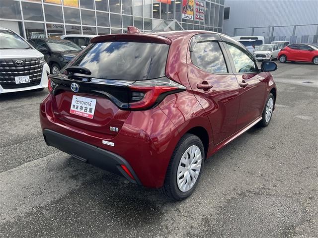 ヤリス ハイブリッドＧ　４ＷＤ　寒冷地　衝突被害軽減システム　バックカメラ　ＬＥＤヘッドランプ　スマートキー　オートクルーズコントロール　ＥＴＣ　盗難防止装置　キーレス　横滑り防止機能　ハイブリッド（7枚目）