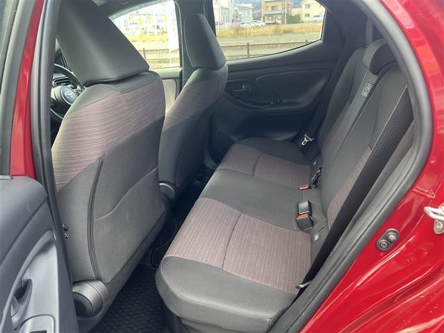 ヤリス ハイブリッドＧ　４ＷＤ　寒冷地　衝突被害軽減システム　バックカメラ　ＬＥＤヘッドランプ　スマートキー　オートクルーズコントロール　ＥＴＣ　盗難防止装置　キーレス　横滑り防止機能　ハイブリッド（16枚目）