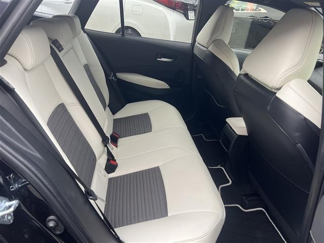 カローラツーリング ハイブリッド　ダブルバイビー　寒冷地　衝突被害軽減システム　バックカメラ　ＬＥＤヘッドランプ　アルミホイール　スマートキー　オートクルーズコントロール　ＥＴＣ　盗難防止装置　キーレス　横滑り防止機能　ハイブリッド（15枚目）