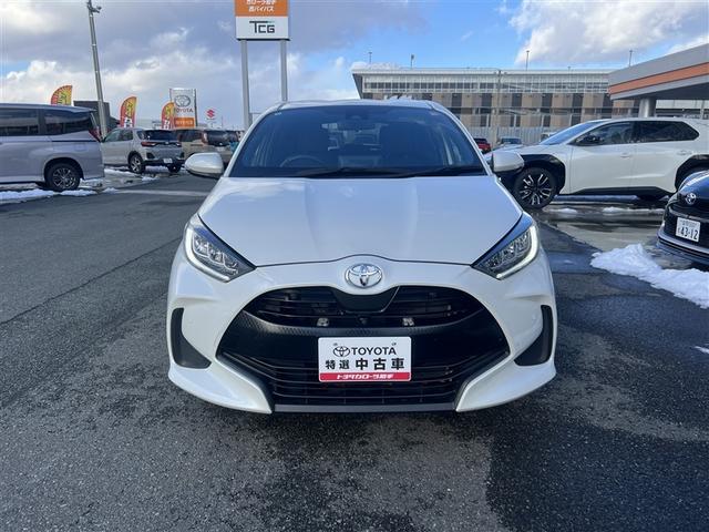 ヤリス Z 4WD 寒冷地 衝突被害軽減システム メモリーナビ バックカメラ フルセグ LEDヘッドランプ スマートキー オートクルーズコントロール アイドリングストップ ETC 盗難防止装置 キーレス(3枚目)