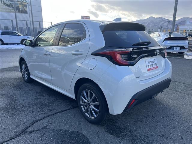 ヤリス Z 4WD 寒冷地 衝突被害軽減システム メモリーナビ バックカメラ フルセグ LEDヘッドランプ スマートキー オートクルーズコントロール アイドリングストップ ETC 盗難防止装置 キーレス(5枚目)