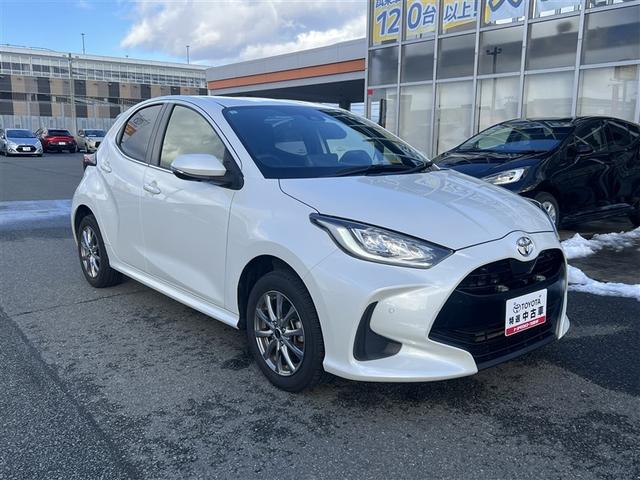 ヤリス Z 4WD 寒冷地 衝突被害軽減システム メモリーナビ バックカメラ フルセグ LEDヘッドランプ スマートキー オートクルーズコントロール アイドリングストップ ETC 盗難防止装置 キーレス(9枚目)