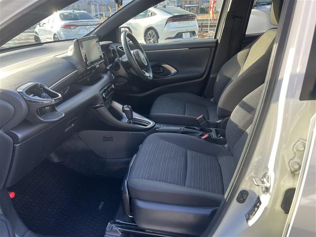 ヤリス Z 4WD 寒冷地 衝突被害軽減システム メモリーナビ バックカメラ フルセグ LEDヘッドランプ スマートキー オートクルーズコントロール アイドリングストップ ETC 盗難防止装置 キーレス(14枚目)