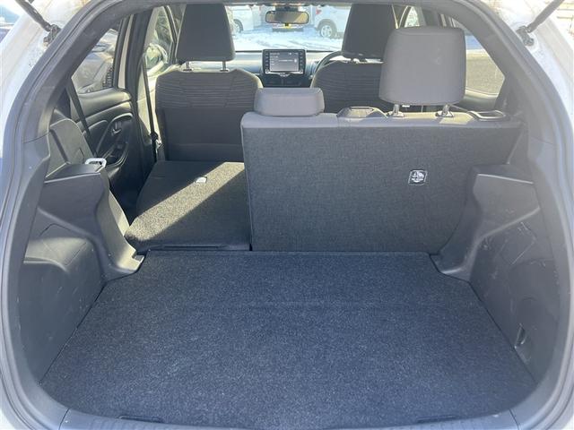 ヤリス Z 4WD 寒冷地 衝突被害軽減システム メモリーナビ バックカメラ フルセグ LEDヘッドランプ スマートキー オートクルーズコントロール アイドリングストップ ETC 盗難防止装置 キーレス(17枚目)