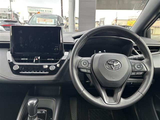 カローラツーリング ハイブリッド　ダブルバイビー　４ＷＤ　衝突被害軽減システム　バックカメラ　フルセグ　ＬＥＤヘッドランプ　アルミホイール　スマートキー　オートクルーズコントロール　ＥＴＣ　盗難防止装置　キーレス　横滑り防止機能　ハイブリッド（9枚目）