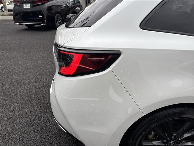 カローラツーリング ハイブリッド　ダブルバイビー　４ＷＤ　衝突被害軽減システム　バックカメラ　フルセグ　ＬＥＤヘッドランプ　アルミホイール　スマートキー　オートクルーズコントロール　ＥＴＣ　盗難防止装置　キーレス　横滑り防止機能　ハイブリッド（33枚目）