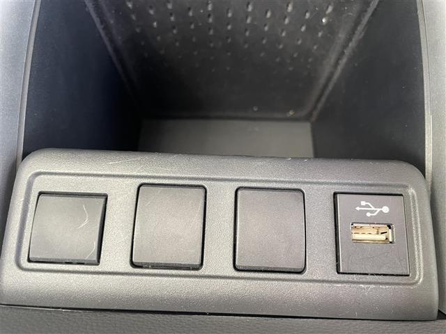 カローラクロス ハイブリッド　Ｓ　４ＷＤ　衝突被害軽減システム　バックカメラ　ＬＥＤヘッドランプ　アルミホイール　スマートキー　オートクルーズコントロール　盗難防止装置　キーレス　横滑り防止機能　ハイブリッド（20枚目）
