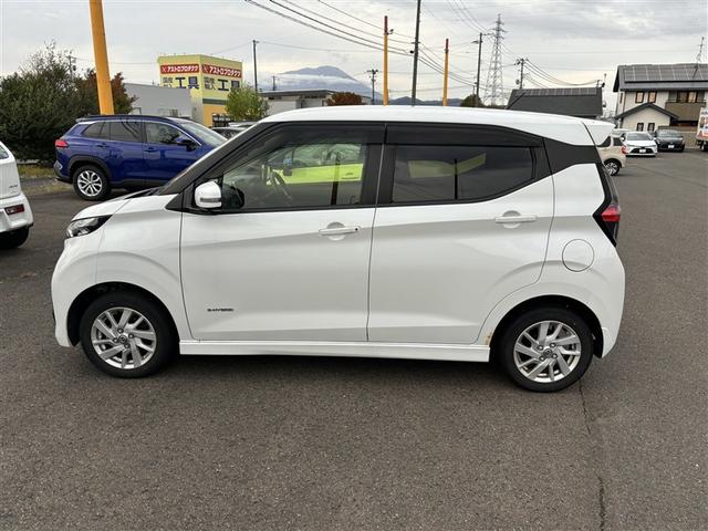 デイズ ハイウェイスター X 4WD 寒冷地 衝突被害軽減システム LEDヘッドランプ アルミホイール スマートキー 盗難防止装置 キーレス 横滑り防止機能 ハイブリッド(8枚目)