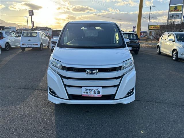 ノア ハイブリッドG 寒冷地 衝突被害軽減システム メモリーナビ 電動スライドドア フルセグ LEDヘッドランプ アルミホイール スマートキー オートクルーズコントロール ETC 盗難防止装置 キーレス 横滑り防止機能(2枚目)