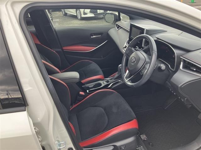 カローラスポーツ Ｇ　Ｚ　４ＷＤ　寒冷地　衝突被害軽減システム　メモリーナビ　バックカメラ　フルセグ　ＬＥＤヘッドランプ　アルミホイール　スマートキー　オートクルーズコントロール　ＥＴＣ　盗難防止装置　キーレス　横滑り防止機能（13枚目）