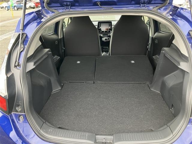 アクア Ｘ　４ＷＤ　衝突被害軽減システム　バックカメラ　ＬＥＤヘッドランプ　スマートキー　オートクルーズコントロール　キーレス　横滑り防止機能　ハイブリッド（29枚目）