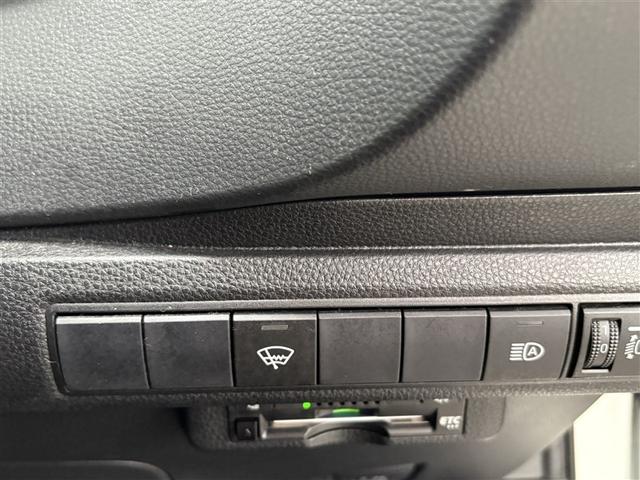 カローラ S 寒冷地 衝突被害軽減システム メモリーナビ バックカメラ アルミホイール スマートキー オートクルーズコントロール 盗難防止装置 キーレス 横滑り防止機能(19枚目)