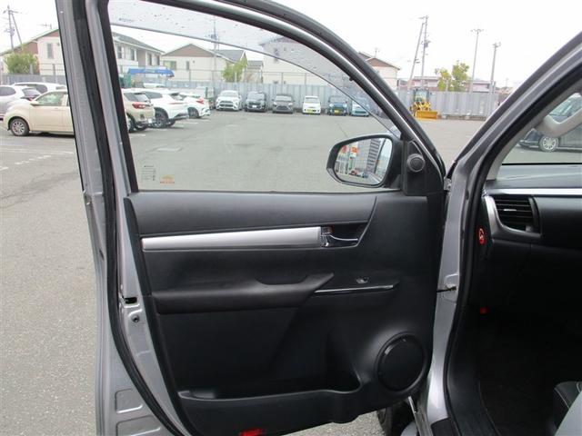 ハイラックス Ｚ　４ＷＤ　衝突被害軽減システム　ディーゼル　メモリーナビ　バックカメラ　ワンセグ　ＬＥＤヘッドランプ　アルミホイール　ＥＴＣ　盗難防止装置　キーレス　横滑り防止機能（10枚目）