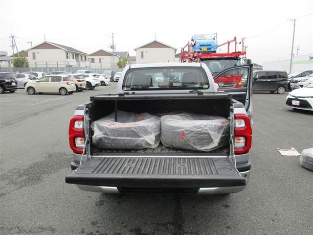 ハイラックス Ｚ　４ＷＤ　衝突被害軽減システム　ディーゼル　メモリーナビ　バックカメラ　ワンセグ　ＬＥＤヘッドランプ　アルミホイール　ＥＴＣ　盗難防止装置　キーレス　横滑り防止機能（17枚目）