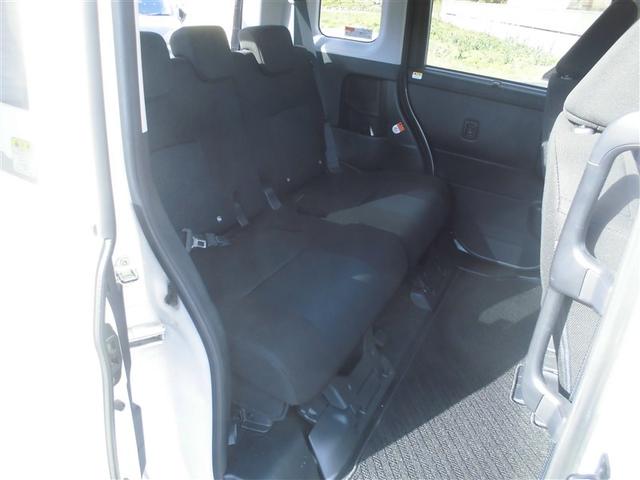 ルーミー Ｘ　４ＷＤ　衝突被害軽減システム　メモリーナビ　バックカメラ　電動スライドドア　ワンセグ　アルミホイール　スマートキー　アイドリングストップ　盗難防止装置　キーレス　横滑り防止機能（15枚目）