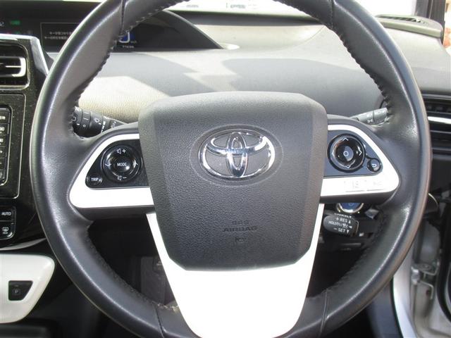 プリウス Sセーフティプラス 4WD 衝突被害軽減システム メモリーナビ バックカメラ ワンセグ LEDヘッドランプ アルミホイール スマートキー オートクルーズコントロール ETC 盗難防止装置 キーレス 横滑り防止機能(10枚目)