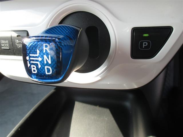 プリウス Sセーフティプラス 4WD 衝突被害軽減システム メモリーナビ バックカメラ ワンセグ LEDヘッドランプ アルミホイール スマートキー オートクルーズコントロール ETC 盗難防止装置 キーレス 横滑り防止機能(19枚目)