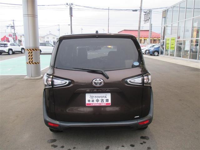 シエンタ Ｘ　４ＷＤ　寒冷地　メモリーナビ　バックカメラ　電動スライドドア　ワンセグ　キーレス　横滑り防止機能　乗車定員６人（6枚目）