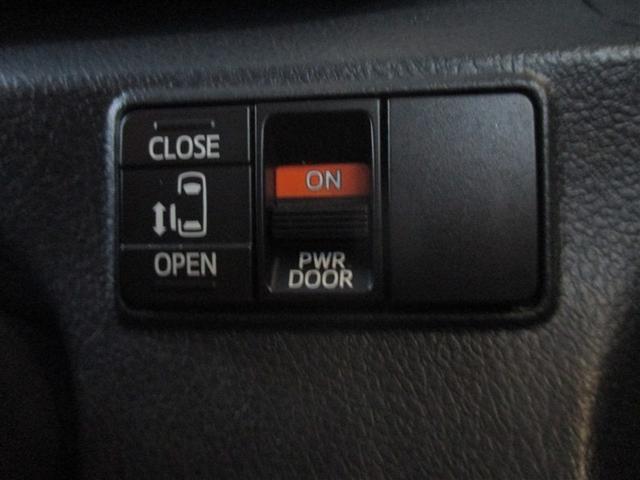 シエンタ Ｘ　４ＷＤ　寒冷地　メモリーナビ　バックカメラ　電動スライドドア　ワンセグ　キーレス　横滑り防止機能　乗車定員６人（18枚目）